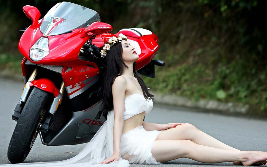 Beautiful girls and motorcycles in Samarinda